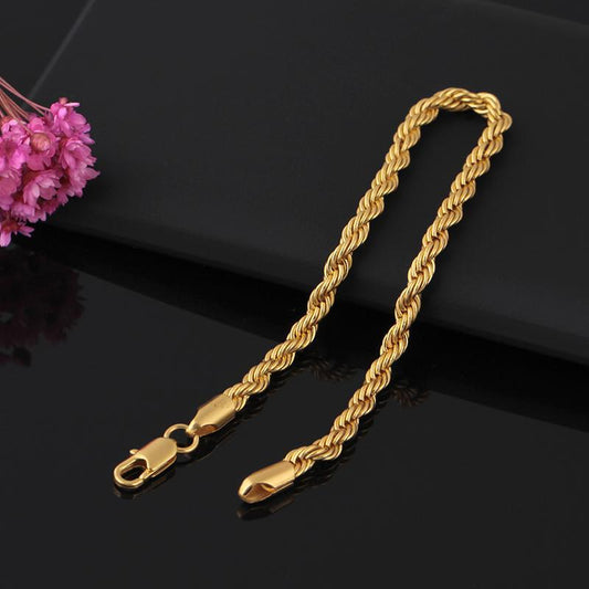 Luxury bracelet chain in 18 carat gold plating gift