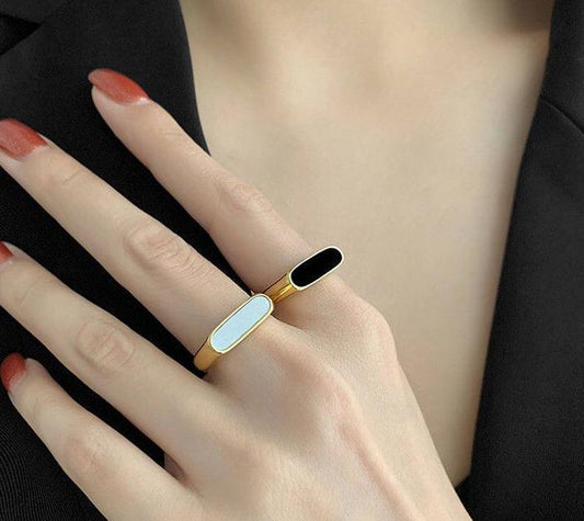 Noorzai Scandinavia-Minimalist ring with white or black enamel