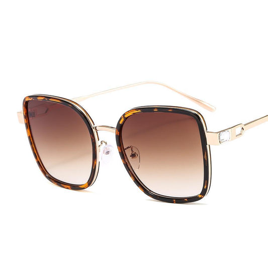 Sunglasses for women round with diamond oversized bling