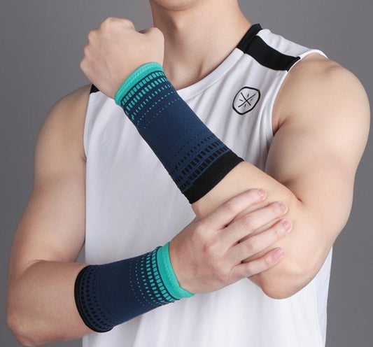 Ankle protection band in fabric stabilizing & compression providing sport