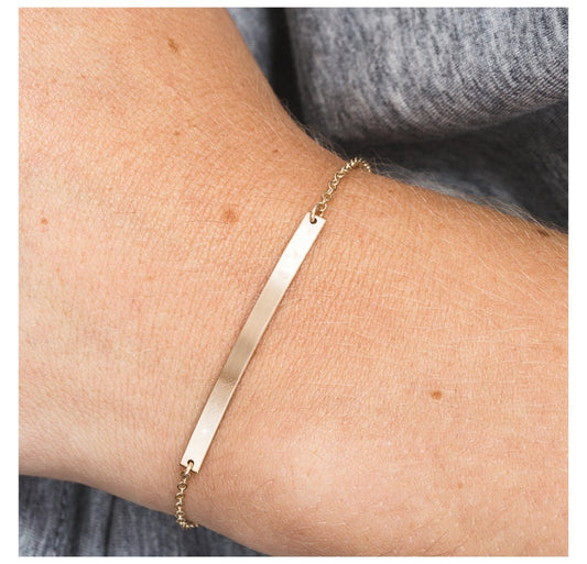 Stainless Steel Bracelet with Narrow Plate and Diamond Detail - Tray - Gold, Silver, Rose Gold