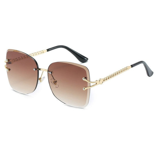 Sunglasses with beautiful frames in gold brown gray UV400