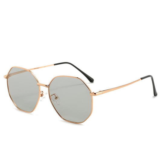 Photochromic sunglasses - change color according to weather gold Transitions glasses