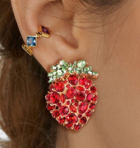 Gold-plated earrings in the shape of strawberries - with rhinestones
