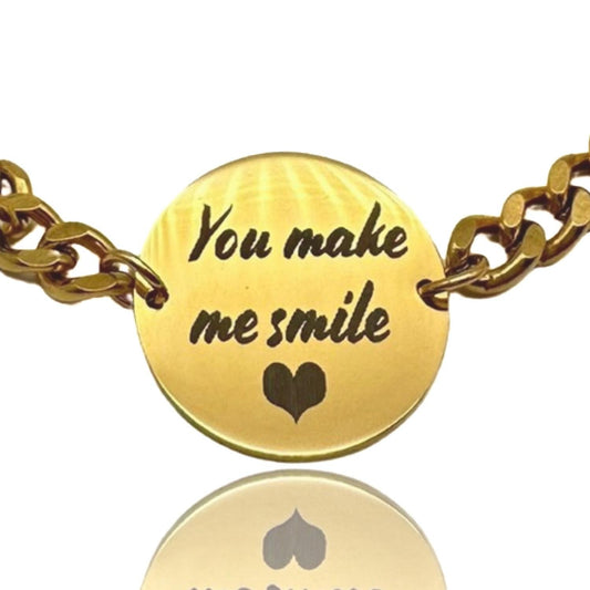 Armband i guld med text ''You make me smile' alla hjärtans dag present