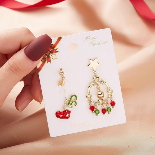 Asymmetric earrings in oriental style star sock