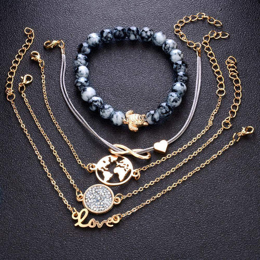 Bohemian bracelets in a set of 5 pieces inspired by travel