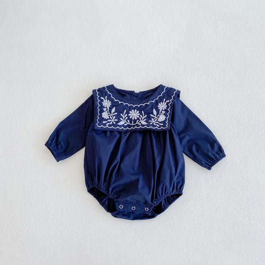 Embroidered bodysuit with large collar white blue national costume cotton flowers