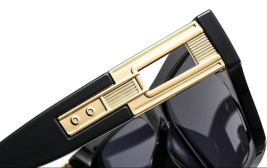 Exclusive sunglasses with wide transparent temples green glass