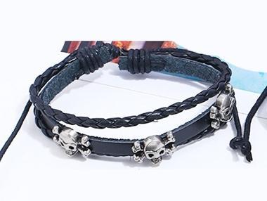 Handgjorda armband i autentisk läder svart döskalle