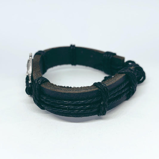 Handgjort armband i autentisk läder brun kompass män metall