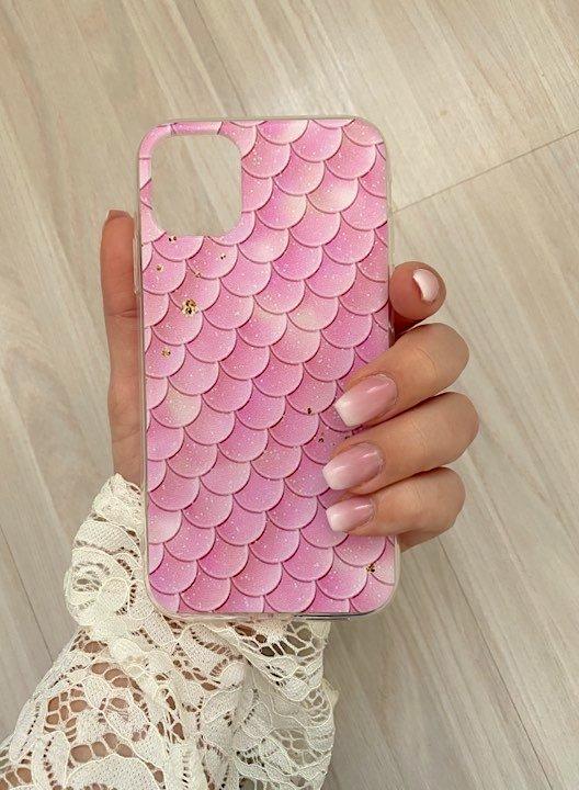 Mobilskal till iPhone11 mermaid rosa med guldflingor