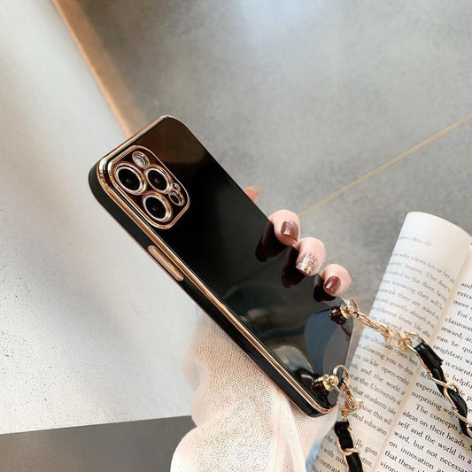 Skal iPhone 13, 13 Pro, 13 Pro Max svart högglans med rem guld