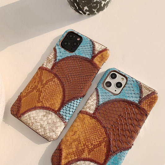 Skal till iPhone11 med veganskt ormskinn