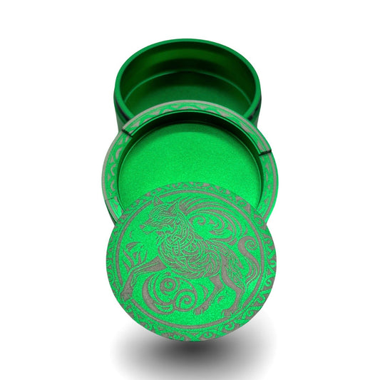 Snusdosa i grön aluminium med viking varg mönster