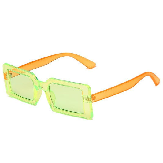 Trendiga solglasögon med gröna bågar och glas - orange tempel