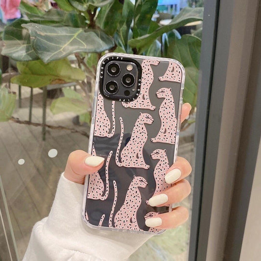 iPhone 13, Pro & Max transparent skal med rosa leoparder