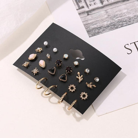 Örhängen set á 12 guldpläterade pärlor strass hoops