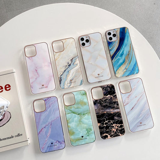 iPhone 12 &amp; 12 Pro Shell in infinite colors marble pattern