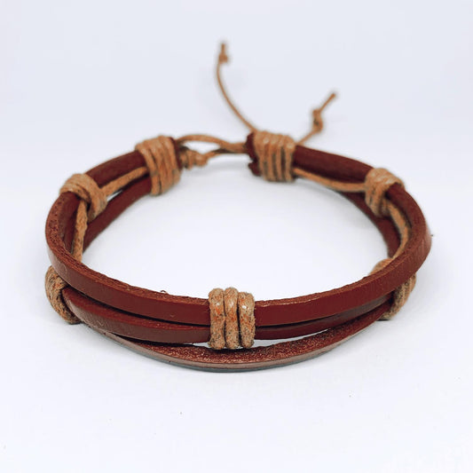 Brown/red bracelet in genuine leather with bright bands