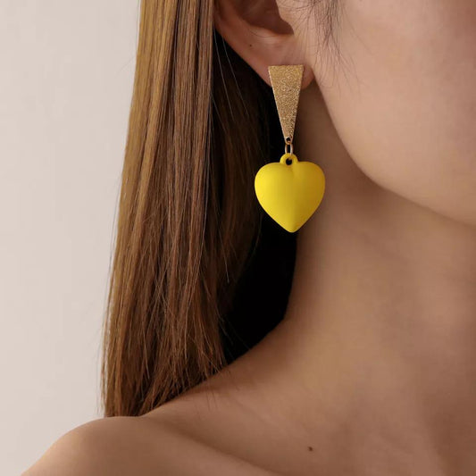 Triangle in gold with yellow heart earrings luxury